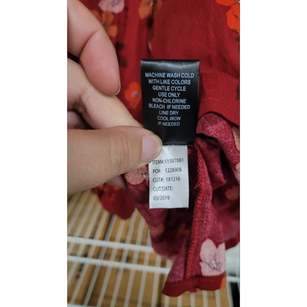 NWT | Torrid Red Floral V-Neck Peplum Tank Top - Picture 5 of 6